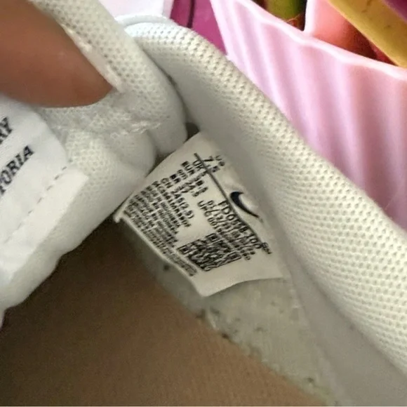 Nike Women's White Sneakers with Patterned Swoosh - Picture 3 of 4